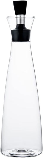 Restaurantware-Forma Professional 3 x 3 x 10.5 Inch Glass Oil Drizzler - Image 2
