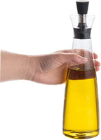 Restaurantware-Forma Professional 3 x 3 x 10.5 Inch Glass Oil Drizzler - Image 6