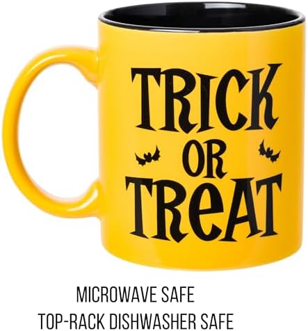 Silver Buffalo Peanuts Halloween Snoopy Trick or Treat, Ceramic Mug, 20oz - Image 3