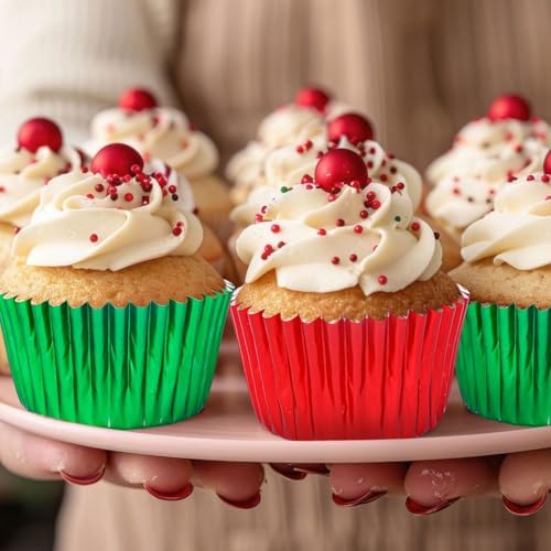 JarThenaAMCS 200Pcs Christmas Foil Cupcake Liners Xmas Red Green Foil Metallic Baking Cups Cupcake Wrappers Muffin Liners for Holiday Party Supplies - Image 7