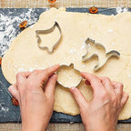 Halloween Cookie Cutters, 6 Pcs Holiday Cookie Cutters - Image 2