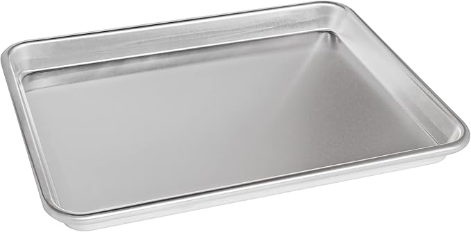 Fat Daddio's Natural Aluminum Quarter Sheet Pan - Image 2