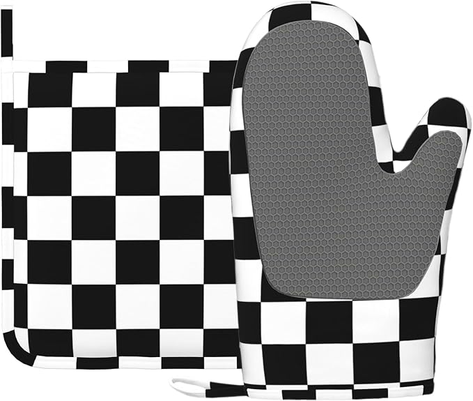 Checkerboard Oven Mitt and Pot Holder by Unknown