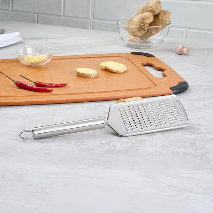 Restaurantware Stainless Steel Fine Cheese Grater - Image 8