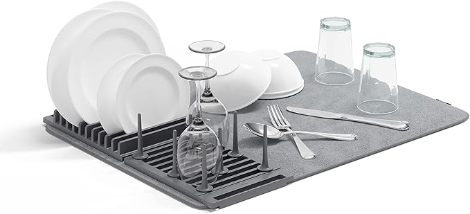 Umbra Udry Dish Rack with Movable Pegs and Microfiber Drying Mat – Space-Saving by Umbra