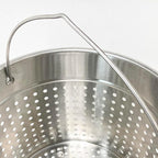 Bayou Classic 1124 24-qt Stainless Stockpot w/Lid And Basket Includes Vented - Image 8