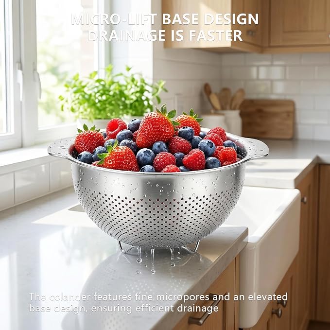 Metal Strainer with Handle - Image 4