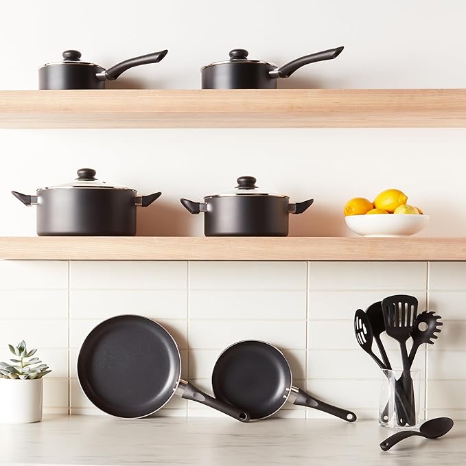 Amazon Basics Ceramic Non-Stick Cookware 15-Piece Set, Pans and Utensils - Image 3