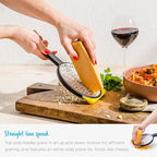 Dreamfarm Ograte Two-Sided Medium Food & Vegetable Speed-Grater - 3mm Medium - Image 6