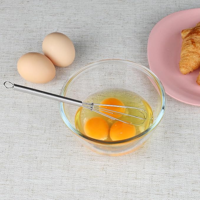 HOTEC 4 Pieces Stainless Steel Whisks Set, Wire Balloon Whisks Egg Beater - Image 4