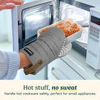 Cuisinart Mini Oven Mitts – 5.5” x 8” Heat-Resistant Kitchen Mitts - Image 2