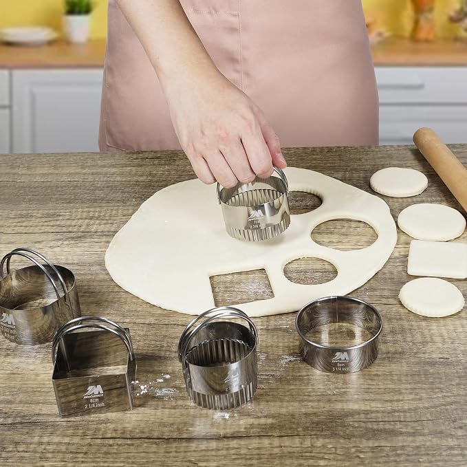 Ripple Biscuit Cutter Set 1.75inch 2inch 2.25inch 2.75inch 3.25inch, Stainless - Image 4