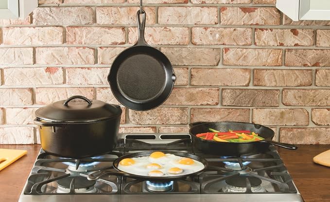 Lodge Cast Iron Dutch Oven - Image 4
