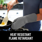 BPA-Free Soft Silicone Oven Mitts - Image 3