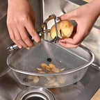 Fox Run Large Stainless Steel Triangular Colander, 3 Quart Pasta Strainer - Image 3